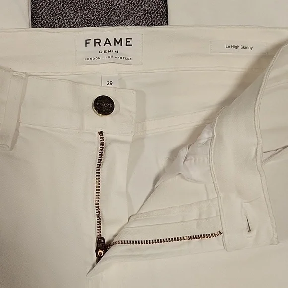 Frame Denim, "Le High Skinny" White Jeans - Picture 7 of 17